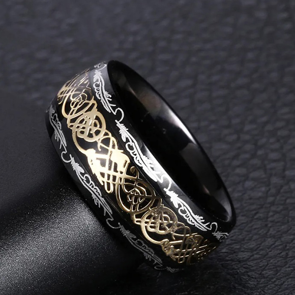anillo negro con diseno dorado marca calak cl sico 141708 NEGRO 1