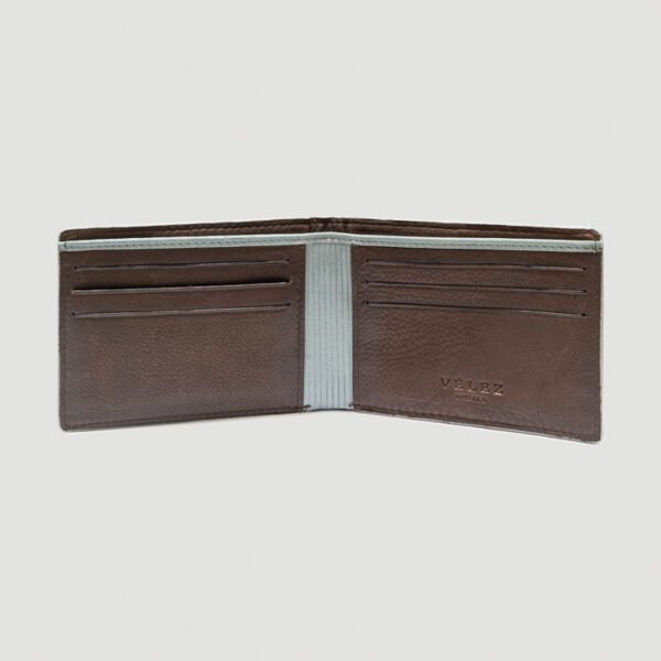 billetera caf estructura labrada marca v lez cl sico 143882 CAFE 2