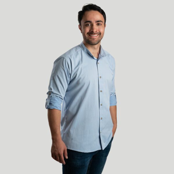 Camisa Celeste frente