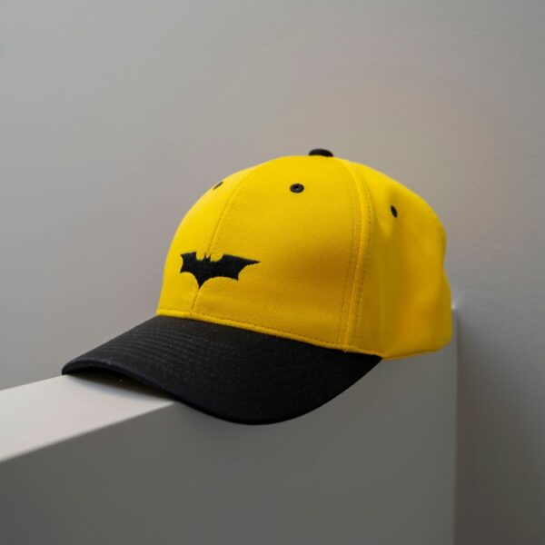 gorra amarilla diseno batman marca tishas cl sico 152498 271482 2