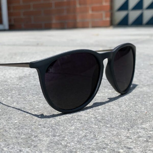 lentes negro estilo metropolitan marca holler cl sico 143489 NEGRO 1