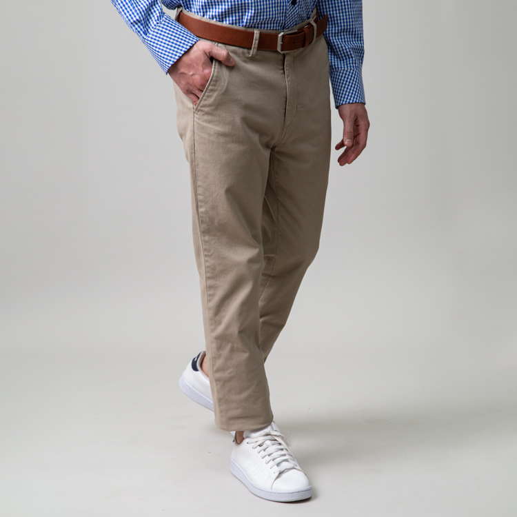 pantalon beige estructura plana lisa marca business casual slim 147797 367989 1