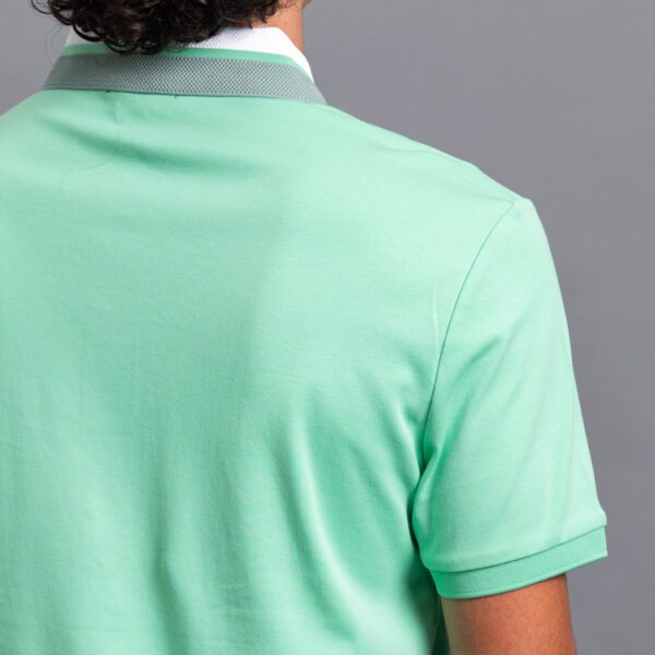 polo menta estructura cuello contrastado marca carven slim 155701 296554 3