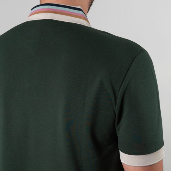 polo verde estructura cuello contrastado marca carven slim 150835 270499 3