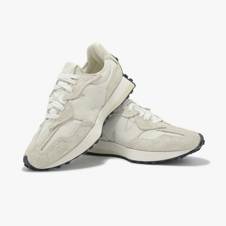 sneakers beige estilo u327wth d marca new balance cl sico 166647 BEIGE 2