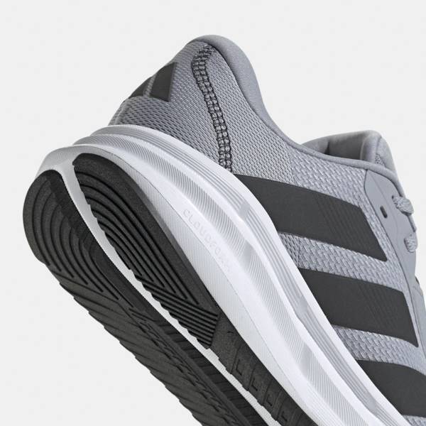 sneakers gris estilo id8754 marca adidas cl sico 165712 GRIS 2