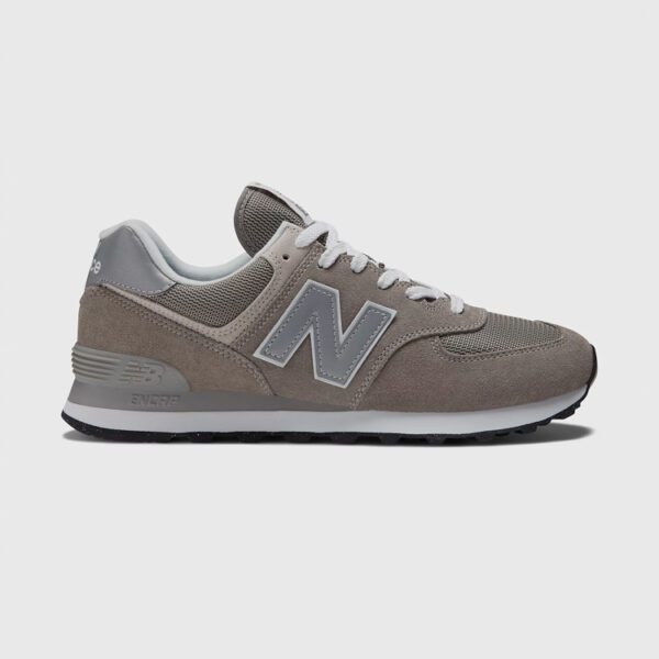 sneakers gris estilo ml574evg d marca new balance cl sico 157242 GRIS 2